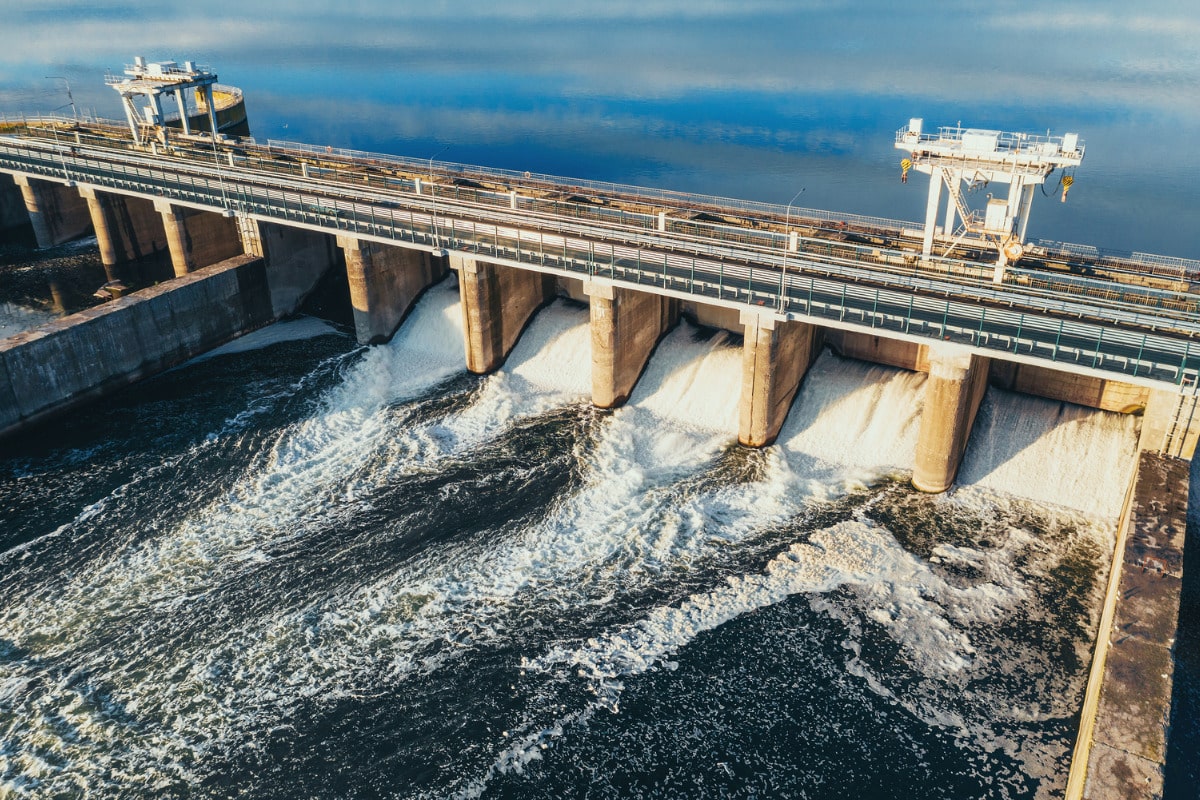 Google a semnat cel mai mare acord hidroelectric din istorie. Nu mai știe de unde să obțină mai multă energie pentru a-și alimenta IA